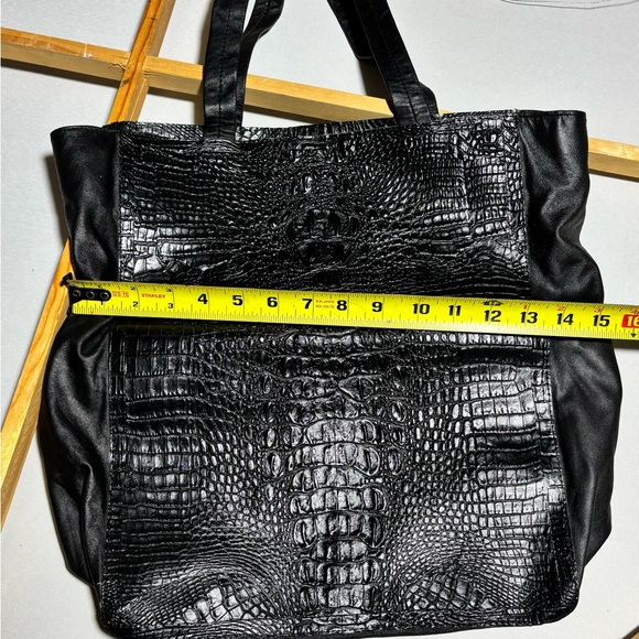 Jana Feifer Black Embossed Leather Handbag - Picture 1 of 7